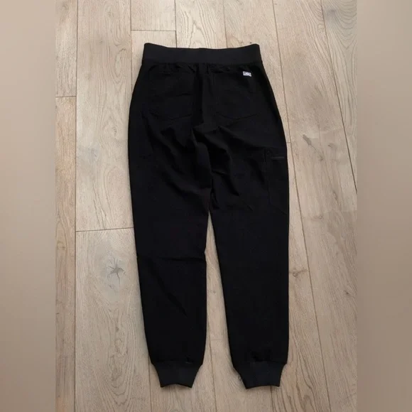 NWOT Figs Women's Zamora Black Technical Collection Pant Size: XS - Picture 8 of 13